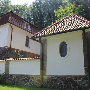 - Zbraslav, U Zamku Prag